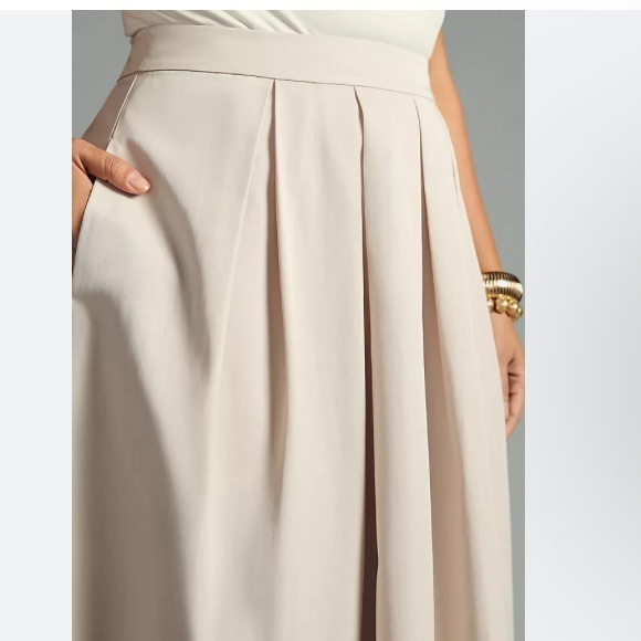 FULL OUTFIT! Like new bodysuit, skirt and hat - Picture 5 of 8